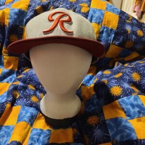 Vintage Seattle Tacoma Rainiers Hat Cap Snapback Maroon Gray Minor League SGA